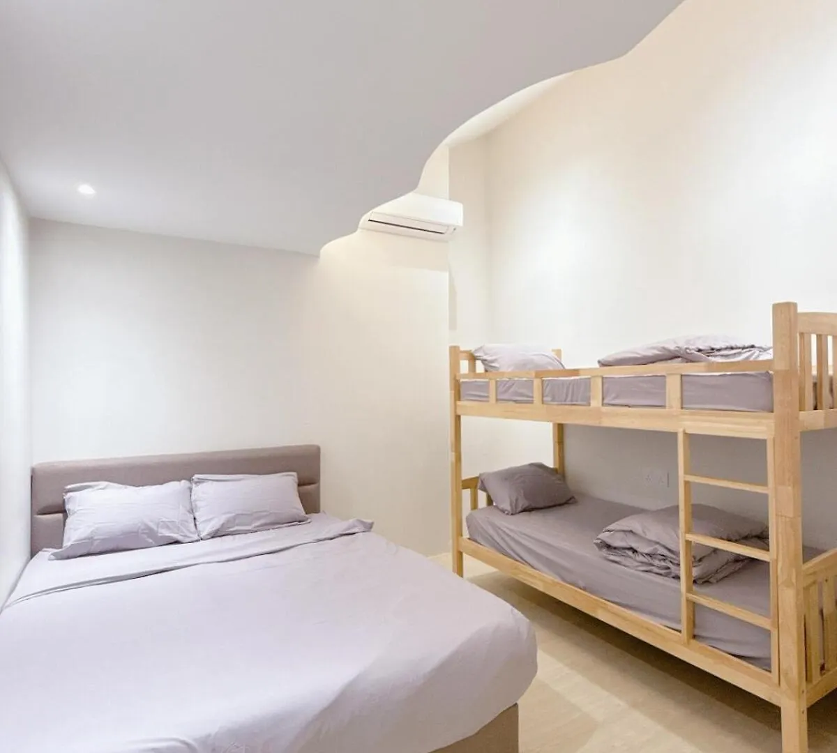 1Tebrau By Cactus Homestay Johor Bahru 0*,  Malesia